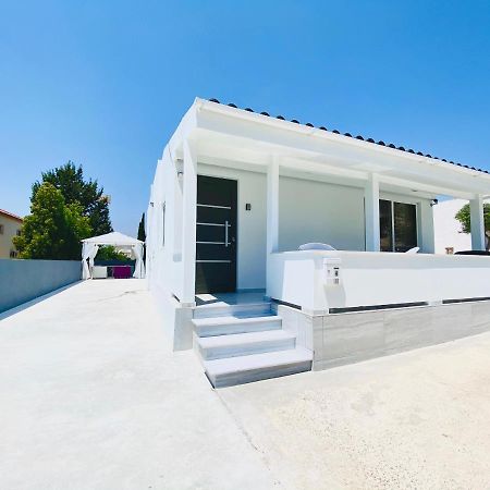 Sandy Bay Villa Agia Napa Exterior foto